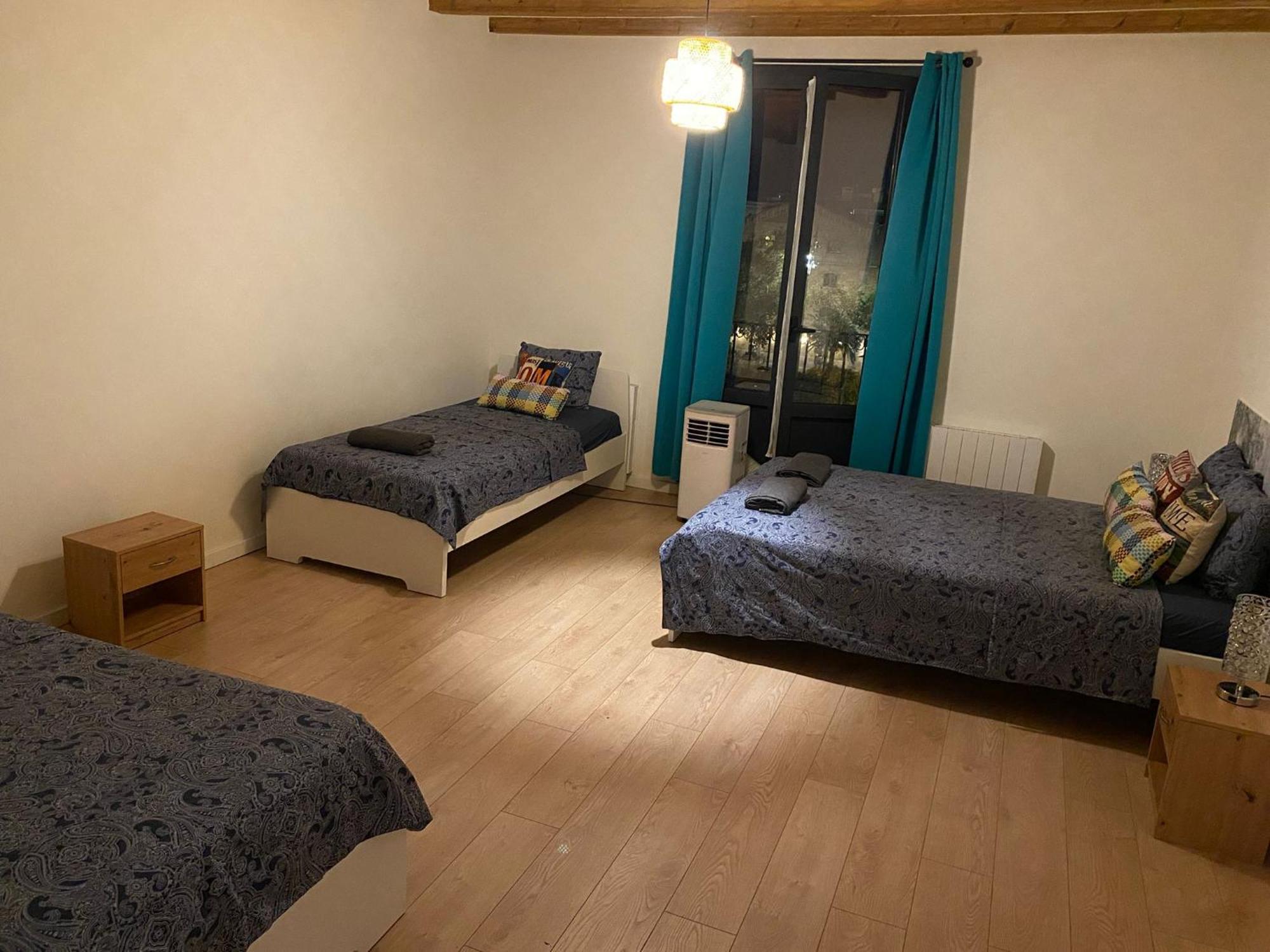 Hostel Crisqueen Flat Barcelona